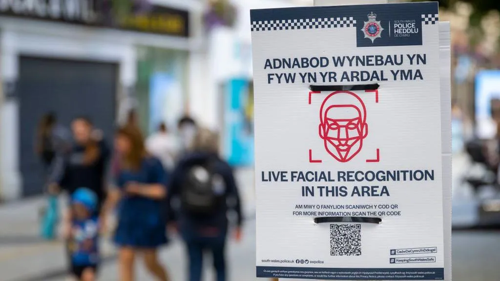 AI-Powered Facial Recognition App Helps Police Identify Suspects