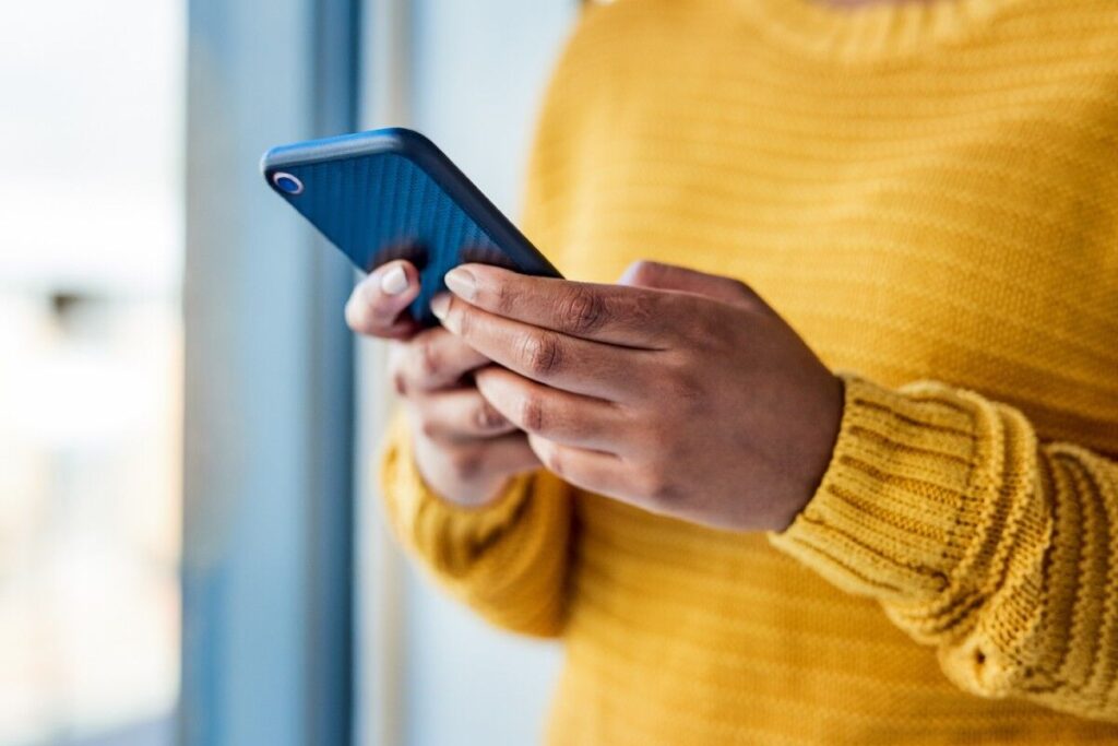 social-media-mobile-phone-online-records
