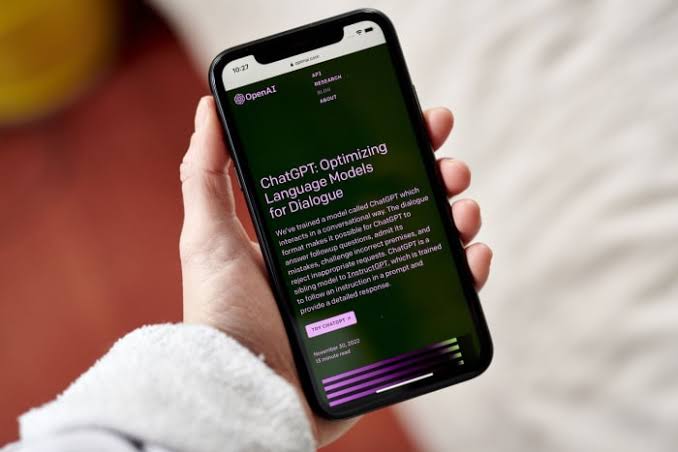 ChatGPT Becomes a Platform for AI Agents and Apps